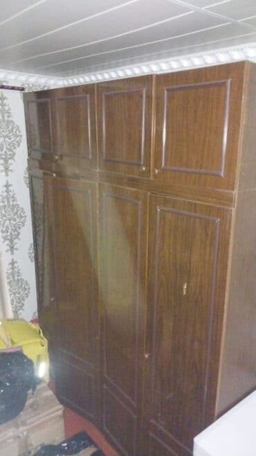 шкаф для посуды на кухню недорого: Сервант, ЛДСП — 2