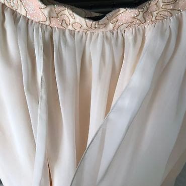 Личные вещи: Платье на выпускной, шилось на заказ. Очень красивое,юбка и верх — 3