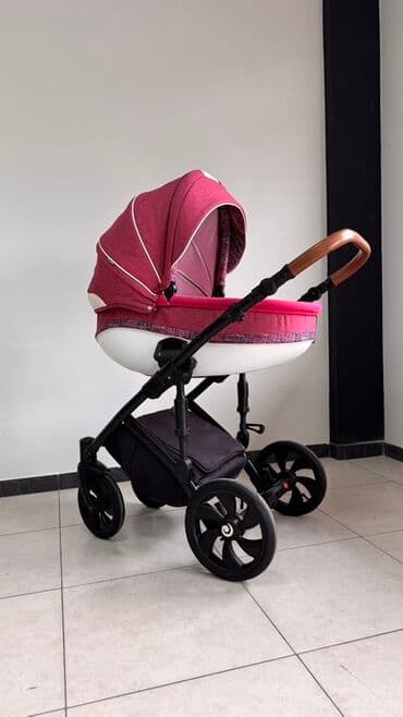 Коляска, цвет - Фиолетовый, Б/у