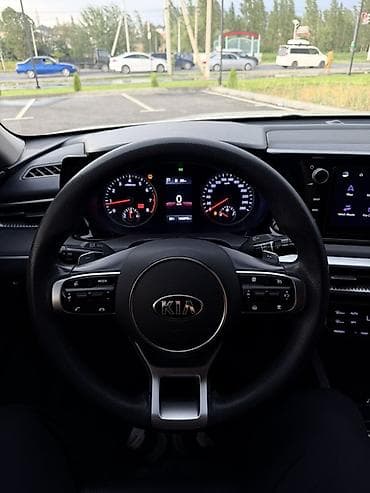 Продажа авто: Kia K5: 2020 г., 2 л, Бензин, Седан — 9