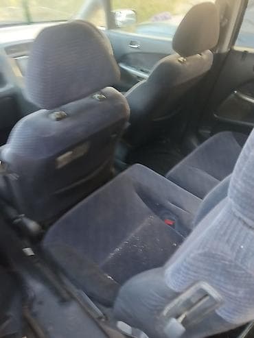 российские авто: Автомобиль универсал черного цвета.продам Кузов: - 5 дверей, задняя — 3