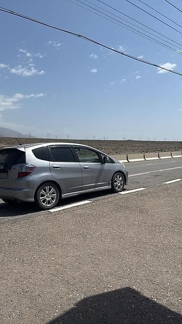 сидение на фит: Honda Fit: 2008 г., 1.5 л, Вариатор, Бензин, Хэтчбэк — 4