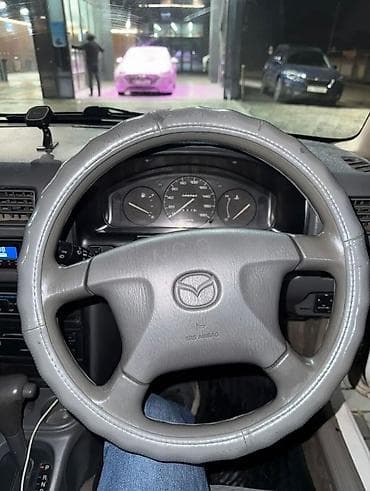 tesla model 3: Mazda Demio: 1999 г., 1.3 л, Автомат, Бензин, Хэтчбэк — 3