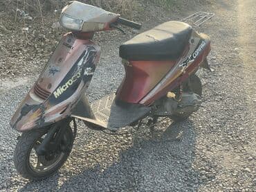 скутер белый: Макси-скутер Suzuki, 100 куб. см, Бензин, Б/у — 4