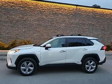 щит приборка: Toyota RAV4: 2021 г., 2.5 л, Автомат, Гибрид, Кроссовер — 6