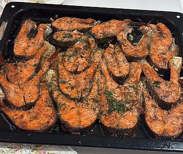 набор кондитера: Нужна помощница по кухне ( для заготовки еды) зарплата каждую неделю — 1