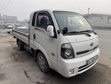 mercedes e200: Легкий грузовик, Kia, Стандарт, 3 т — 2