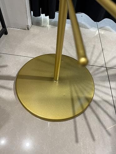 подставка для сережек: Напольная вращающаяся стойка‑органайзер для платков - Материал — 3