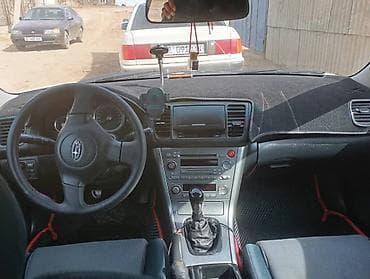 седан срочно продаю: Subaru Legacy: 2004 г., 2.5 л, Ручные, Бензин, Седан — 5