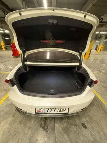 Паркет: Hyundai Grandeur: 2021 г., 3 л, Автомат, Газ, Седан — 8