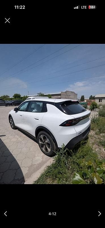 Changan: JMEV : 2026 г., Электромобиль, Кроссовер — 3