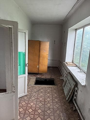 Дома: Продаётся кирпичный дом с внутренним двором и виноградной аркой.дом из — 8