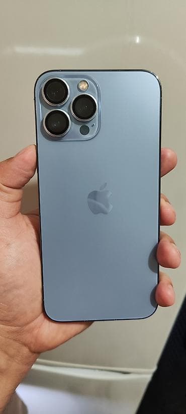phone 13 pro: IPhone 13 Pro, Б/у, 512 ГБ, Sierra Blue, Чехол — 2