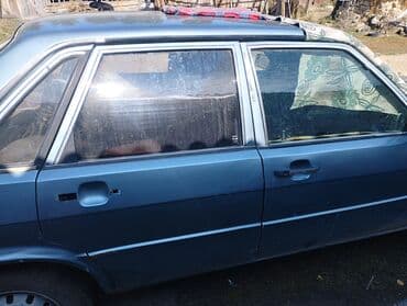 разбор экскаватора: Автозапчасти разборные (разные позиции) В наличии на фото: - Элементы — 17