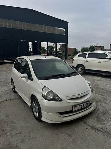 Honda Fit: 2003 г., 1.5 л, Автомат, Бензин, Хэтчбэк at lalafo.kg Honda Fit: 2003 г., 1.5 л, Автомат, Бензин, Хэтчбэк