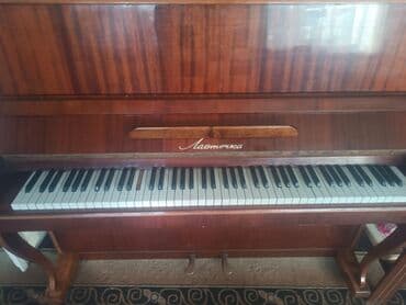 электронное фортепиано: Продается Фортепиано (пианино) Ласточка в классическом вертикальном — 2
