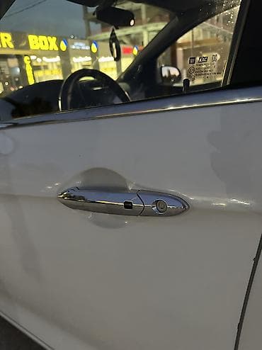Транспорт: Chevrolet Spark: 2016 г., 1 л, Вариатор, Бензин, Хэтчбэк — 8