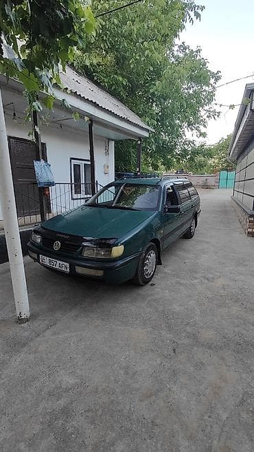 Volkswagen Passat Variant: 1994 г., 1.8 л, Механика, Бензин, Универсал