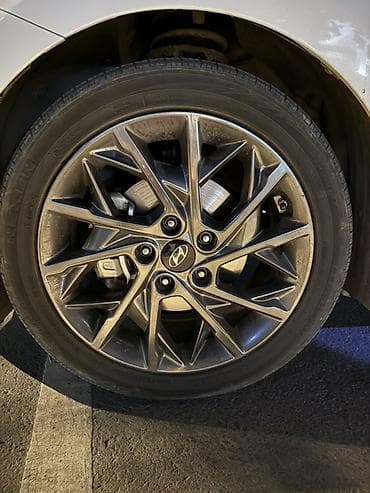 Продажа авто: Hyundai Avante: 2019 г., 1.6 л, Автомат, Бензин, Седан — 2