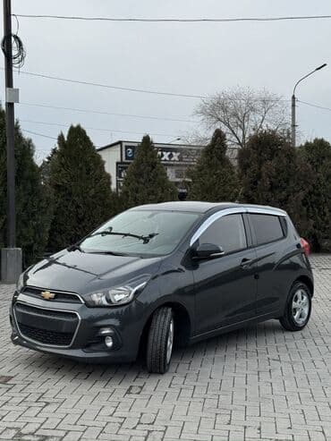 23.5 25 шины бу на фронтальный погрузчик: Chevrolet Spark: 2016 г., 1 л, Автомат, Бензин, Хэтчбэк — 2