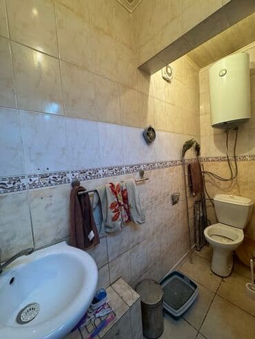 продается коммерческое помещение псо: 📍11-микрорайон 🔘Этажи 1/4 🔘34,4м² Продается нежилое помещение — под — 13