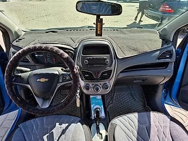 1: Chevrolet Spark: 2016 г., 0.1 л, Вариатор, Бензин, Хэтчбэк — 6