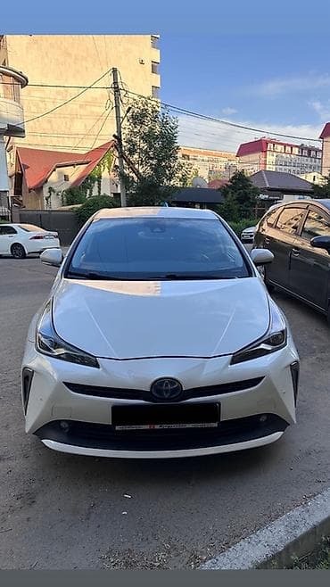 шнур aux: Toyota Prius: 2019 г., 1.8 л, Гибрид, Хэтчбэк — 1