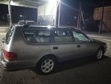 домкраты авто: Toyota Camry: 1992 г., Механика, Газ, Универсал — 3