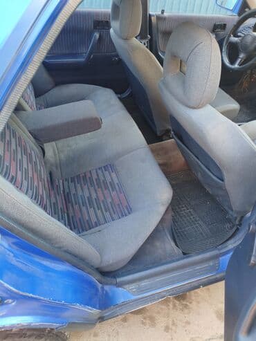 шины дордой: Mazda 323: 1989 г., 1.6 л, Автомат, Бензиновая, Хэтчбэк — 11