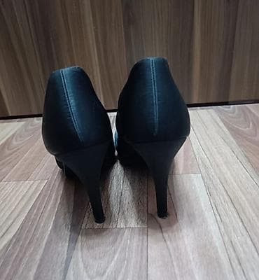 Угги: Туфли Кар-мэн 41 р на каблучке с розой . Из качественного прочного — 5