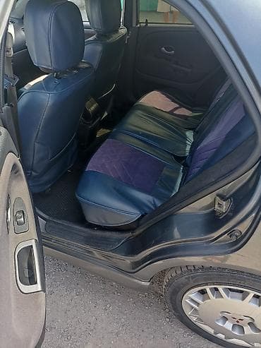 Mitsubishi Carisma: 2003 г., 1.6 л, Автомат, Газ, Седан — 8