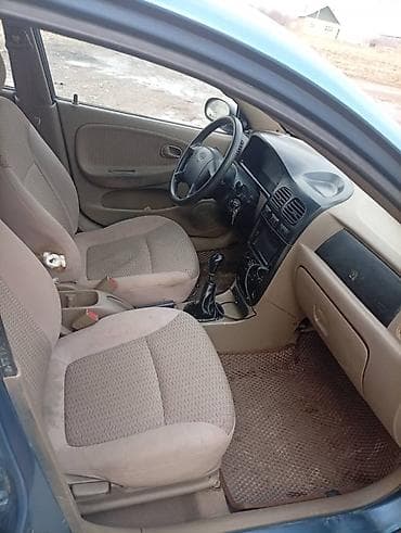 дэу матиз 1: Kia Rio: 2001 г., Кол менен иштөөчү, Бензин, Седан — 3