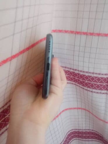 телефон поко: Poco F3, Б/у, 256 ГБ, цвет - Черный, В рассрочку, 2 SIM — 8