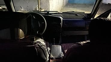 volk: Volkswagen Passat: 1990 г., Механика, Седан — 3