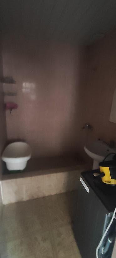 комната в бишкеке: Продаётся дом/часть дома с верандой и подсобными помещениями — 4