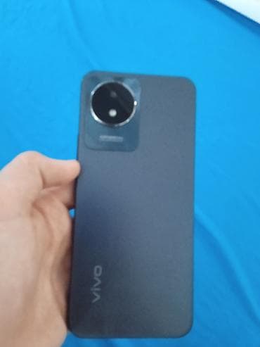 Vivo Y02, Б/у, 32 ГБ, цвет - Черный, 1 SIM, 2 SIM — 1