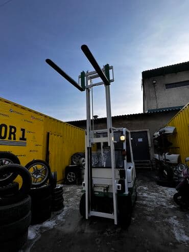 трактор беларус 82.1 цена бишкек: Погрузчик, 2009 г. — 4