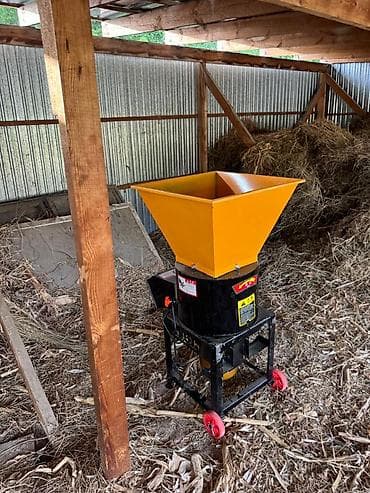 Кормоизмельчитель/дробилка для зерна и грубых кормов - Тип — 2