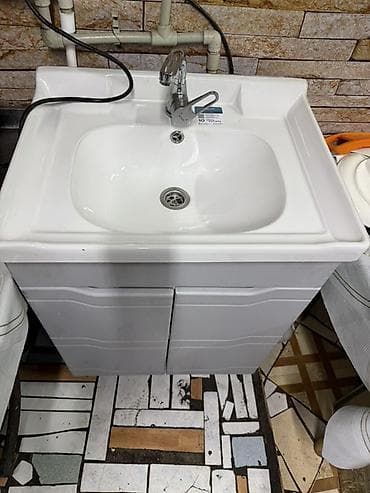 Дом и сад: Тумба для ванны, С раковиной, ЛДСП, цвет - Белый — 1