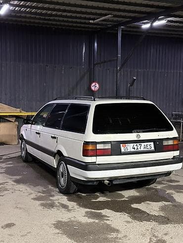 Унаа сатуу: Volkswagen Passat Variant: 1993 г., 1.8 л, Кол менен иштөөчү, Бензин, Универсал — 4