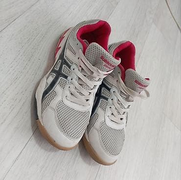 nike react: Кроссовки SIKE Surround Sport - Размер: EU 43 / USA 9 / UK 8 (указан — 1