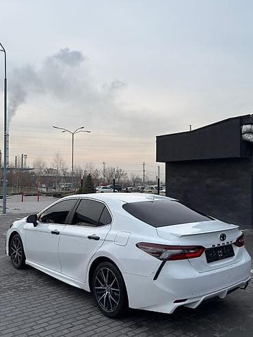 Brilliance: Toyota Camry: 2021 г., Автомат, Бензин, Седан — 4