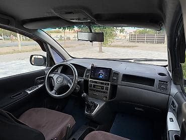 Транспорт: Toyota Corolla Verso: 2004 г., 1.6 л, Механика, Бензин, Седан — 8