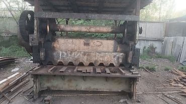 продаю микроскоп: Промышленное оборудование для металлообработки В продаже комплект — 3