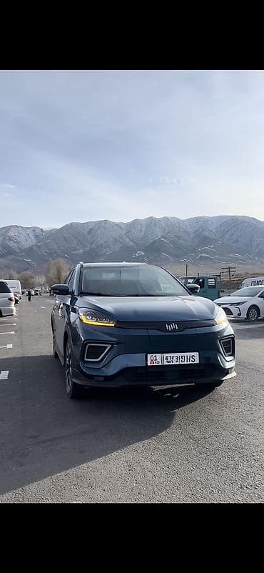 авто выхлоп: JMEV EX5: 2021 г., Вариатор, Электромобиль, Кроссовер — 1