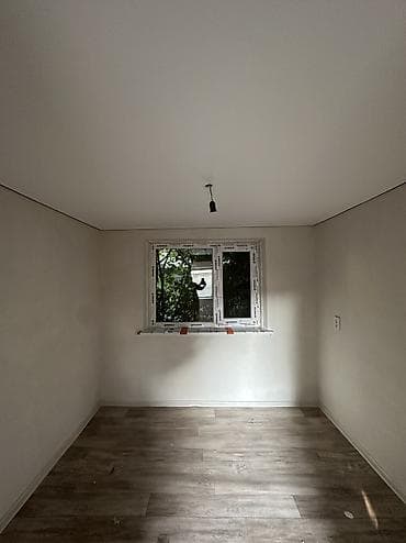 Недвижимость: ✨ Продаётся дом в г. Шопоков район Переезд ✨ 🏡 Характеристики: • — 8