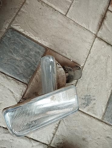 купить дорожный знак: Комплект поворотников Toyota — 1