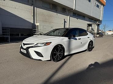 Транспорт: Toyota Camry: 2017 г., 2.5 л, Автомат, Бензин, Седан — 5