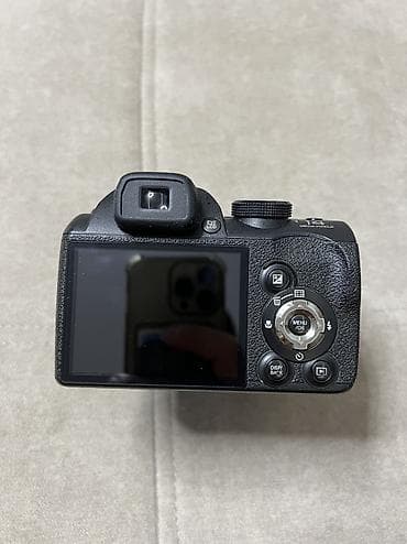 Фотоаппараттар: Фотоаппарат в отличном состоянии все работает четко. В одних руках с — 6