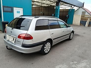 вито 2002: Toyota Avensis: 2002 г., 2 л, Механика, Дизель, Универсал — 9